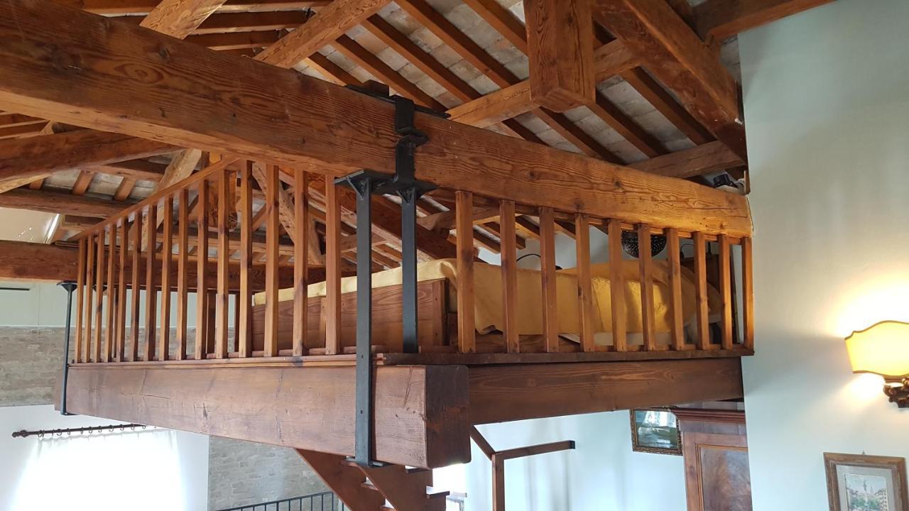 Locanda Di Villa Torraccia 페자로 외부 사진