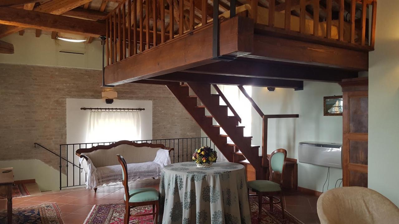Locanda Di Villa Torraccia 페자로 외부 사진