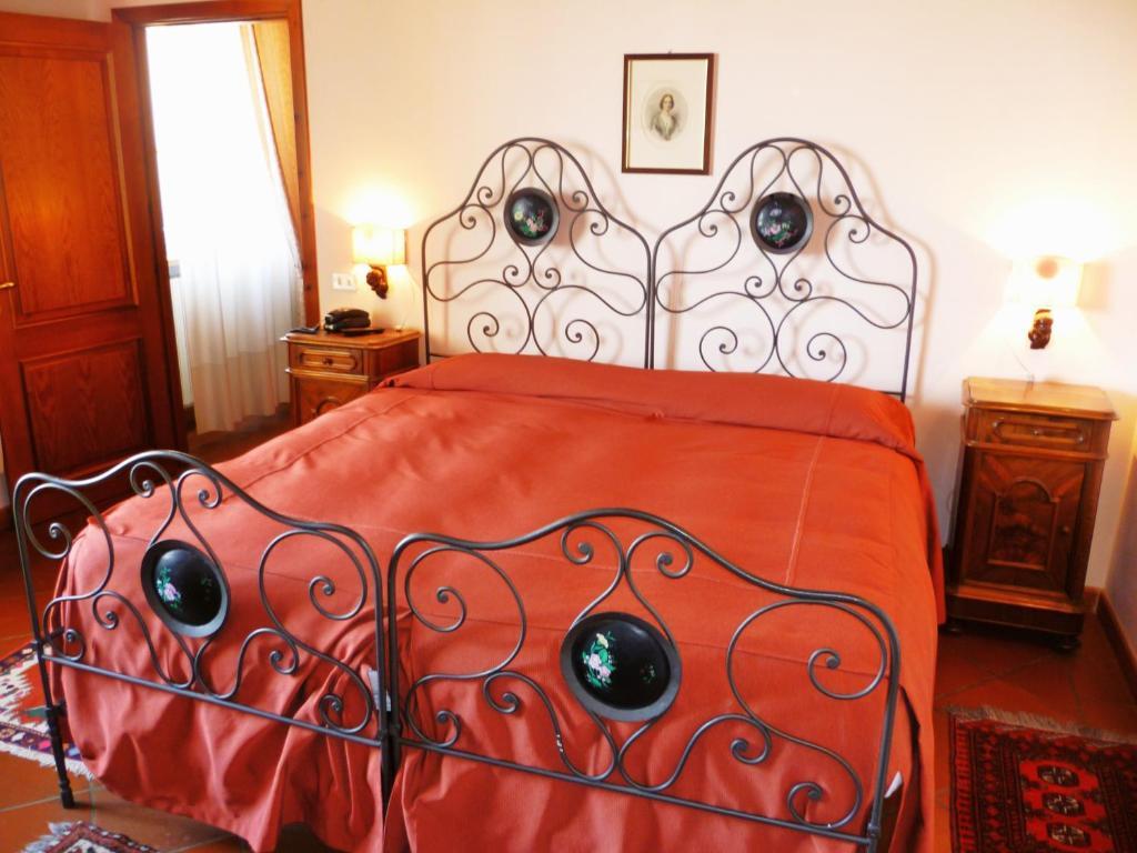 Locanda Di Villa Torraccia 페자로 객실 사진